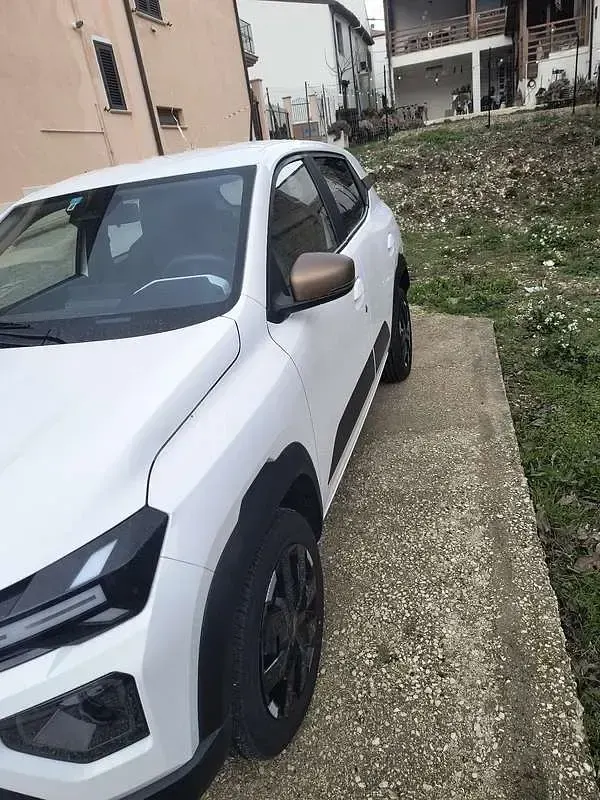 Usata Dacia Spring Extreme 19 kW (26 CV) 2025 Utilitaria