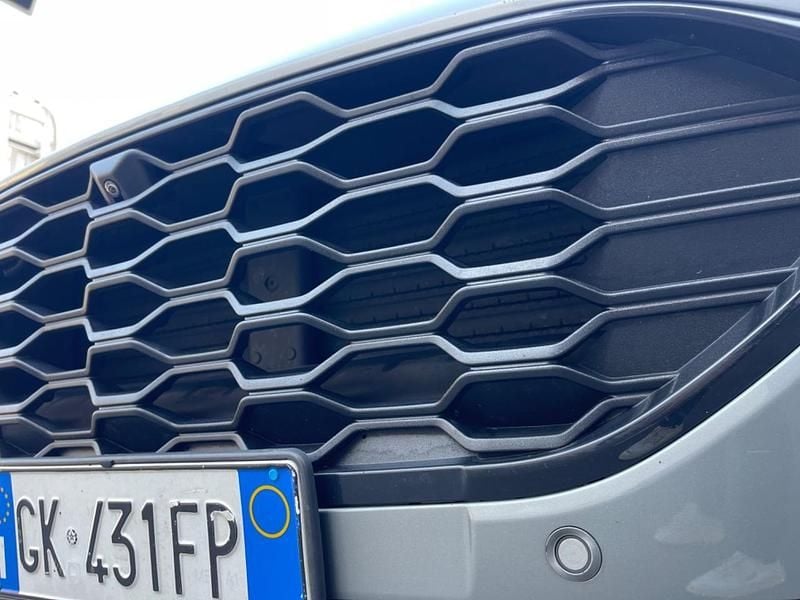Usata Ford Kuga ST-Line X 119 CV (87 kW) 2022 Grigio SUV