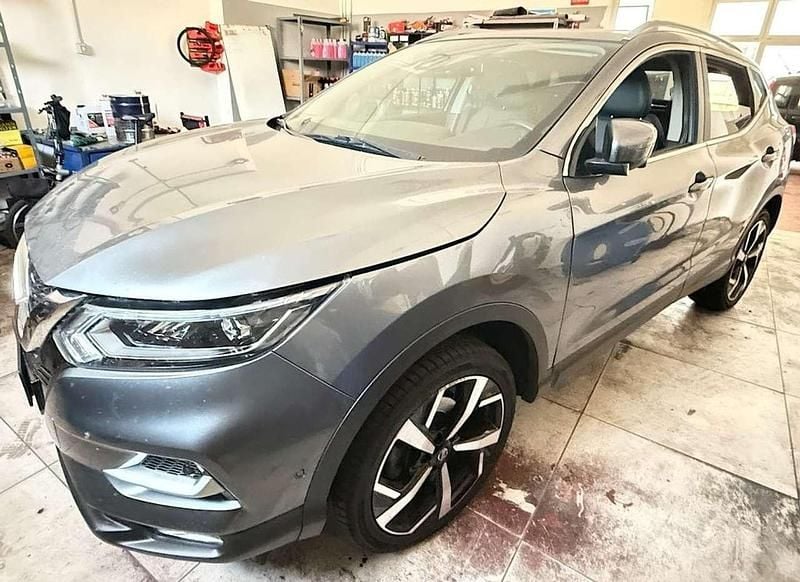 Grigio metallizzato Usata 2020 Nissan Qashqai Tekna+ SUV | 14.970 € (Ottimo prezzo) - Immagine 1/4