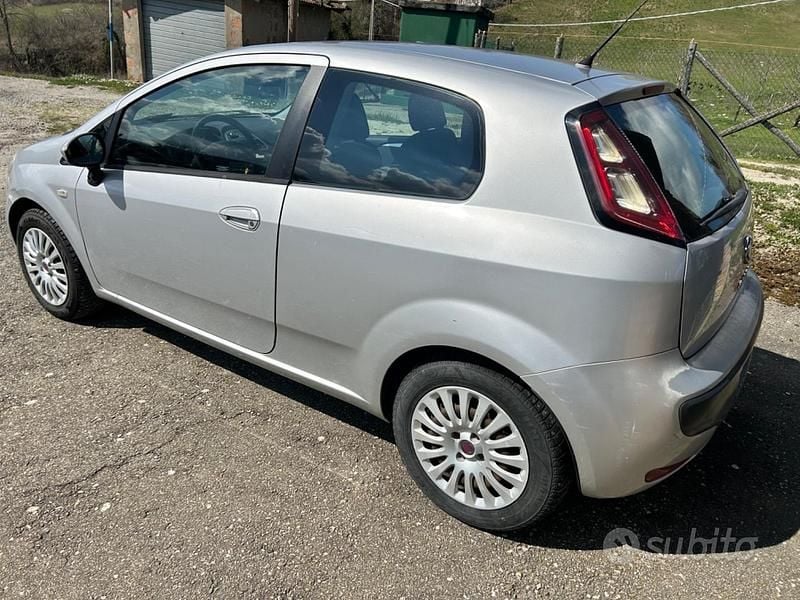 Usata Fiat Punto Evo Sport 95 CV (69 kW) 2009 Grigio Utilitaria