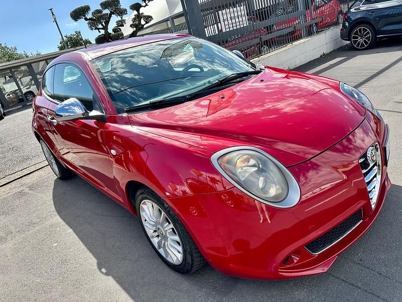 Usata Alfa Romeo MiTo Distinctive 85 CV (62 kW) 2015 Rosso Utilitaria