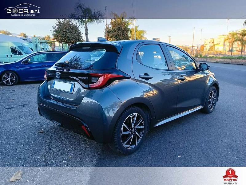 Usata Toyota Yaris Hybrid 92 CV (67 kW) 2022 Grigio Berlina