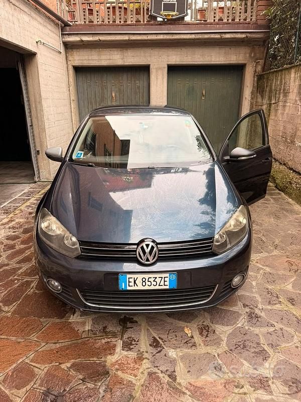 Usata VW Golf VI 140 CV (102 kW) 2011 Blu Utilitaria