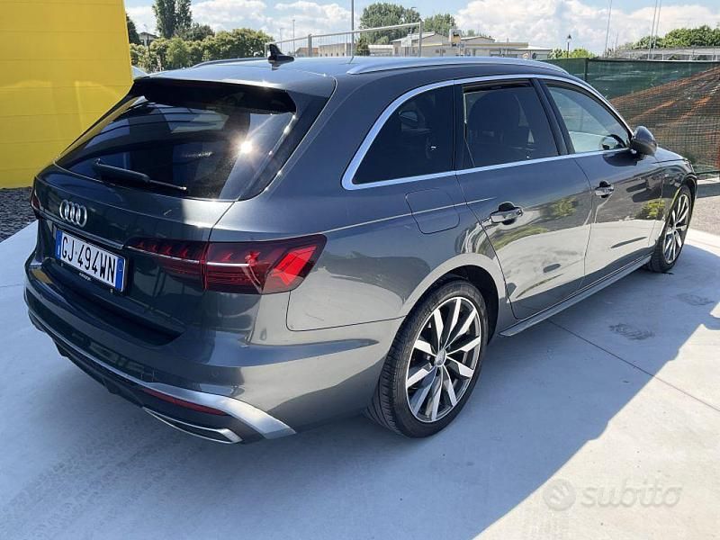Usata Audi A4 S-Line 190 CV (139 kW) 2020 Grigio metallizzato Station wagon