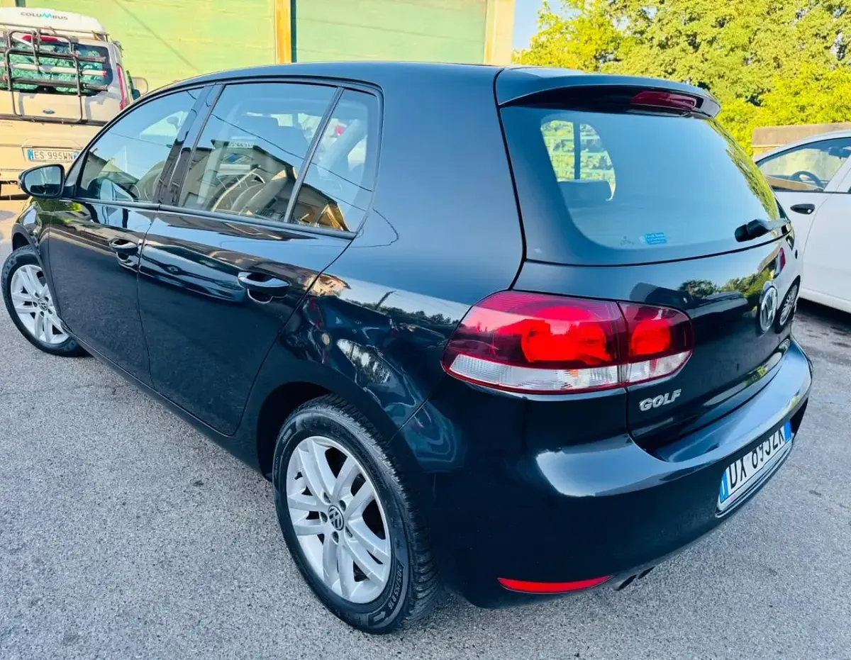 Usata VW Golf VI Highline 105 CV (77 kW) 2009 Nero Utilitaria