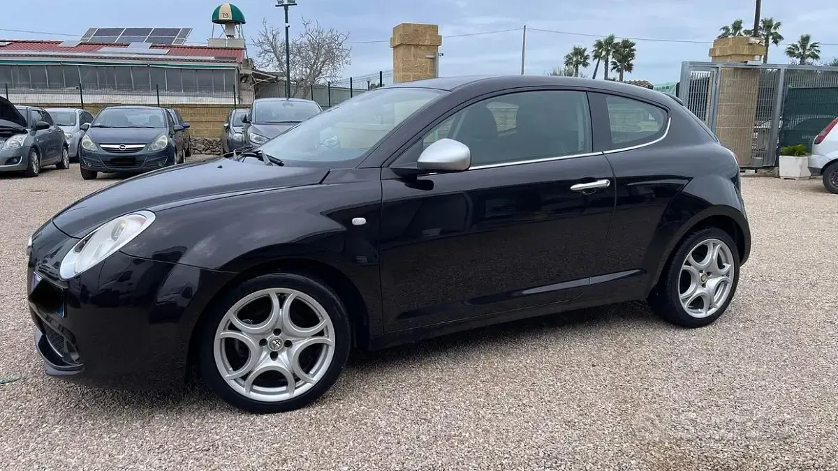 Usata Alfa Romeo MiTo Distinctive 85 CV (62 kW) 2014 Nero Utilitaria