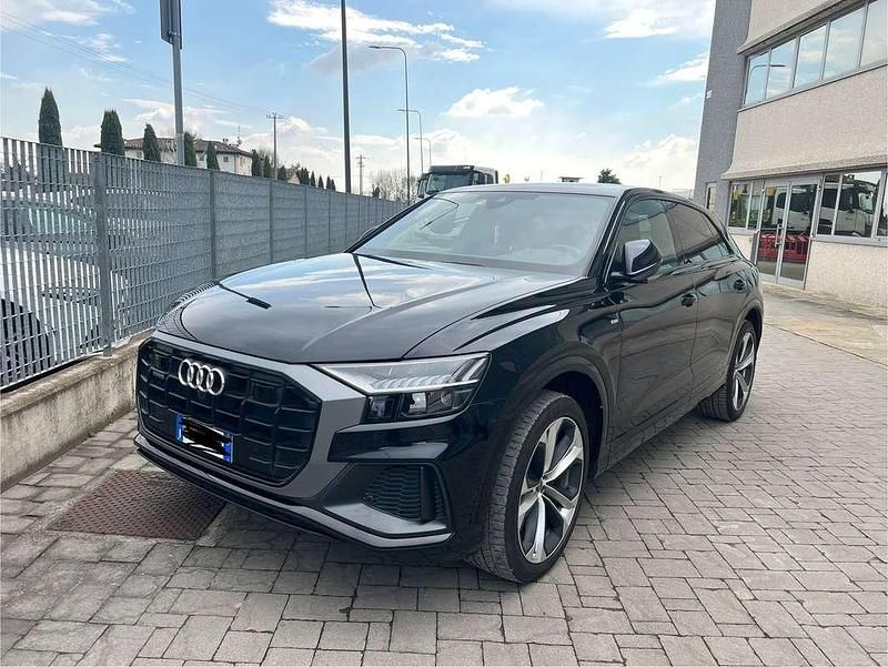 Usata Audi Q8 Sport 286 CV (210 kW) 2021 SUV