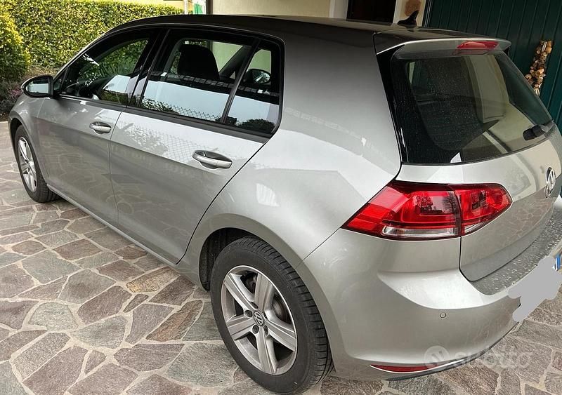 Usata VW Golf VII Highline 110 CV (80 kW) 2016 Grigio Berlina
