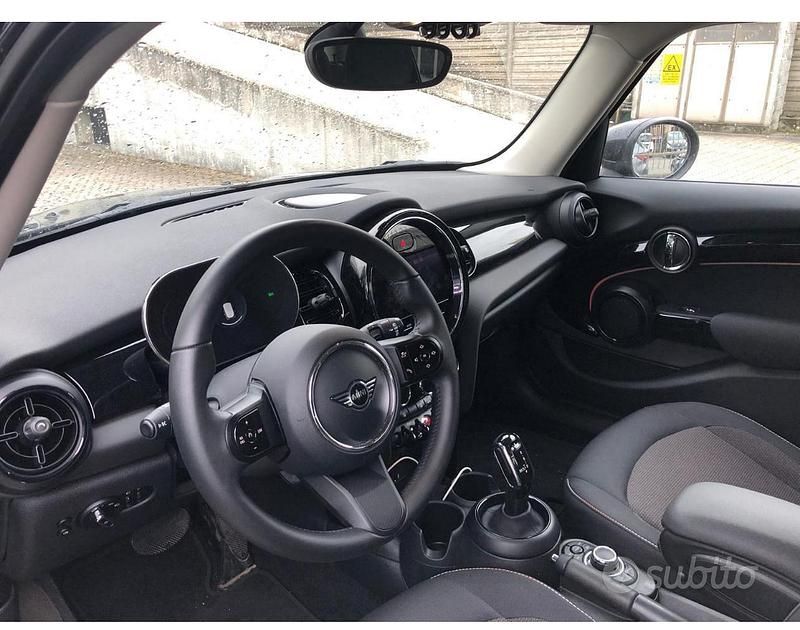 Usata Mini Cooper Premium 136 CV (100 kW) 2023 Nero Utilitaria