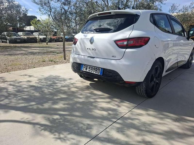 Usata Renault Clio IV 75 CV (55 kW) 2014 Berlina