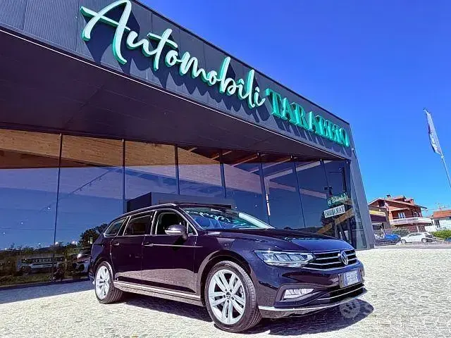 Usata VW Passat 150 CV (110 kW) 2023 Nero Station wagon