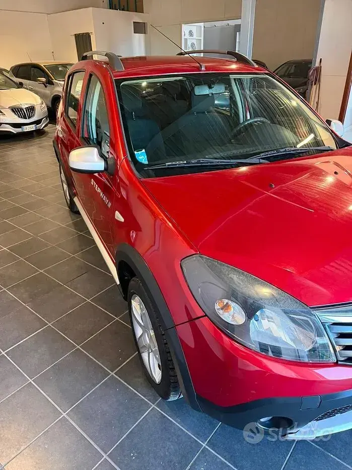Usata Dacia Sandero Stepway 88 CV (64 kW) 2012 Rosso Berlina