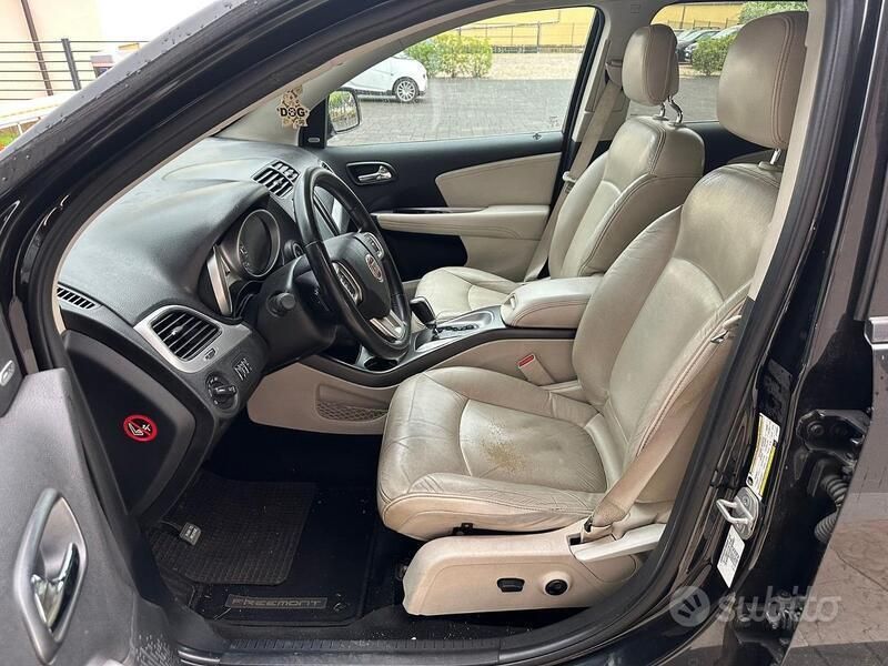 Usata Fiat Freemont 170 CV (125 kW) 2013 Nero SUV