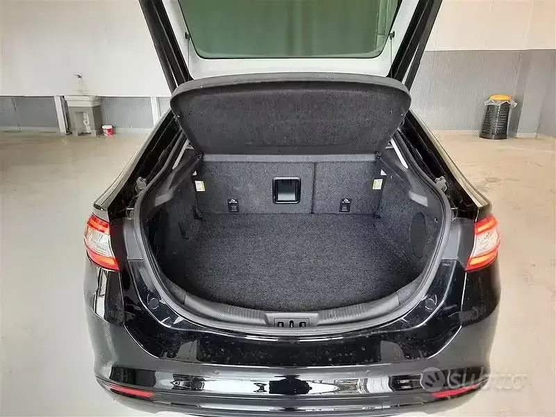 Begagnad Ford Mondeo Titanium 150 HK (110 kW) 2016 Svart Sedan