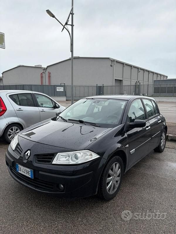 Usata Renault Mégane II 105 CV (77 kW) 2006 Nero Berlina