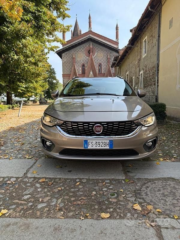 Usata Fiat Tipo Business 95 CV (69 kW) 2018 Beige Berlina