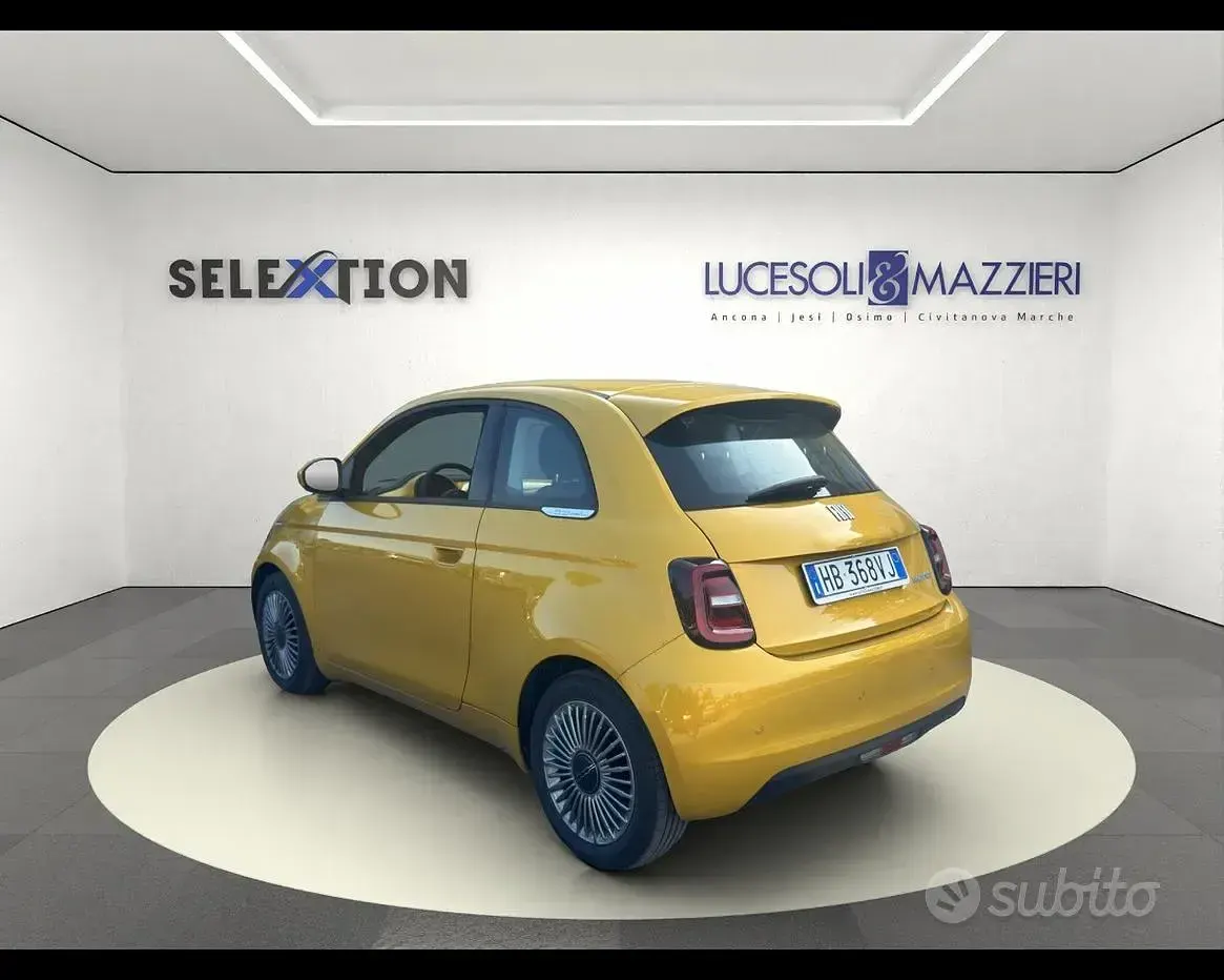 Nuova Fiat 500 65 CV (47 kW) 2025 Giallo Berlina