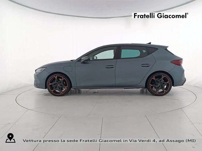 Usata Cupra Leon VZ2 272 CV (200 kW) 2025 Enceladus grey opaco Berlina