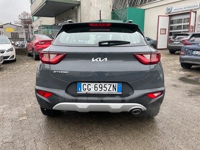 Usata Kia Stonic Style 101 CV (74 kW) 2021 Grigio SUV