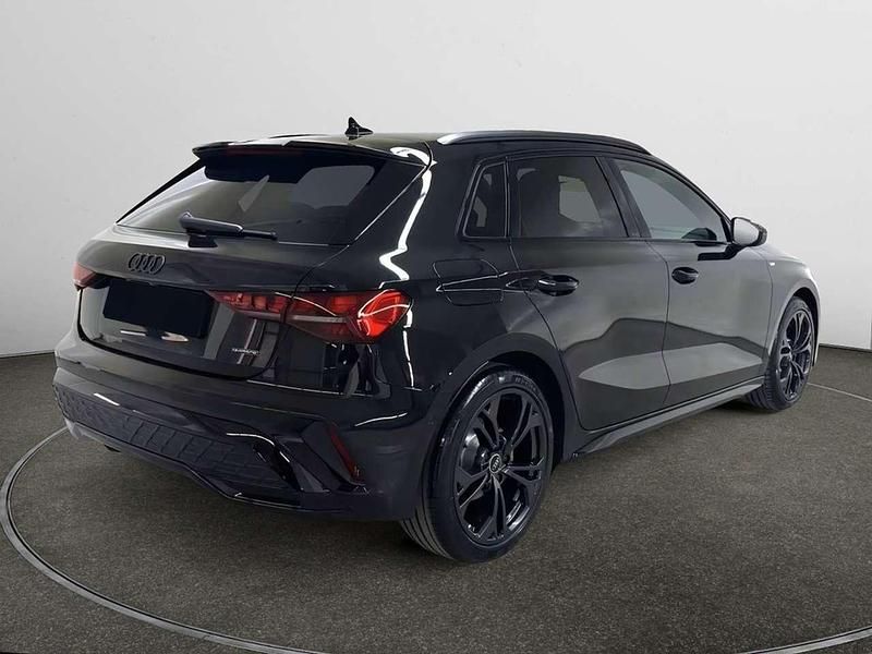 Nuova Audi A3 S-Line 204 CV (150 kW) 2026 Nero Berlina
