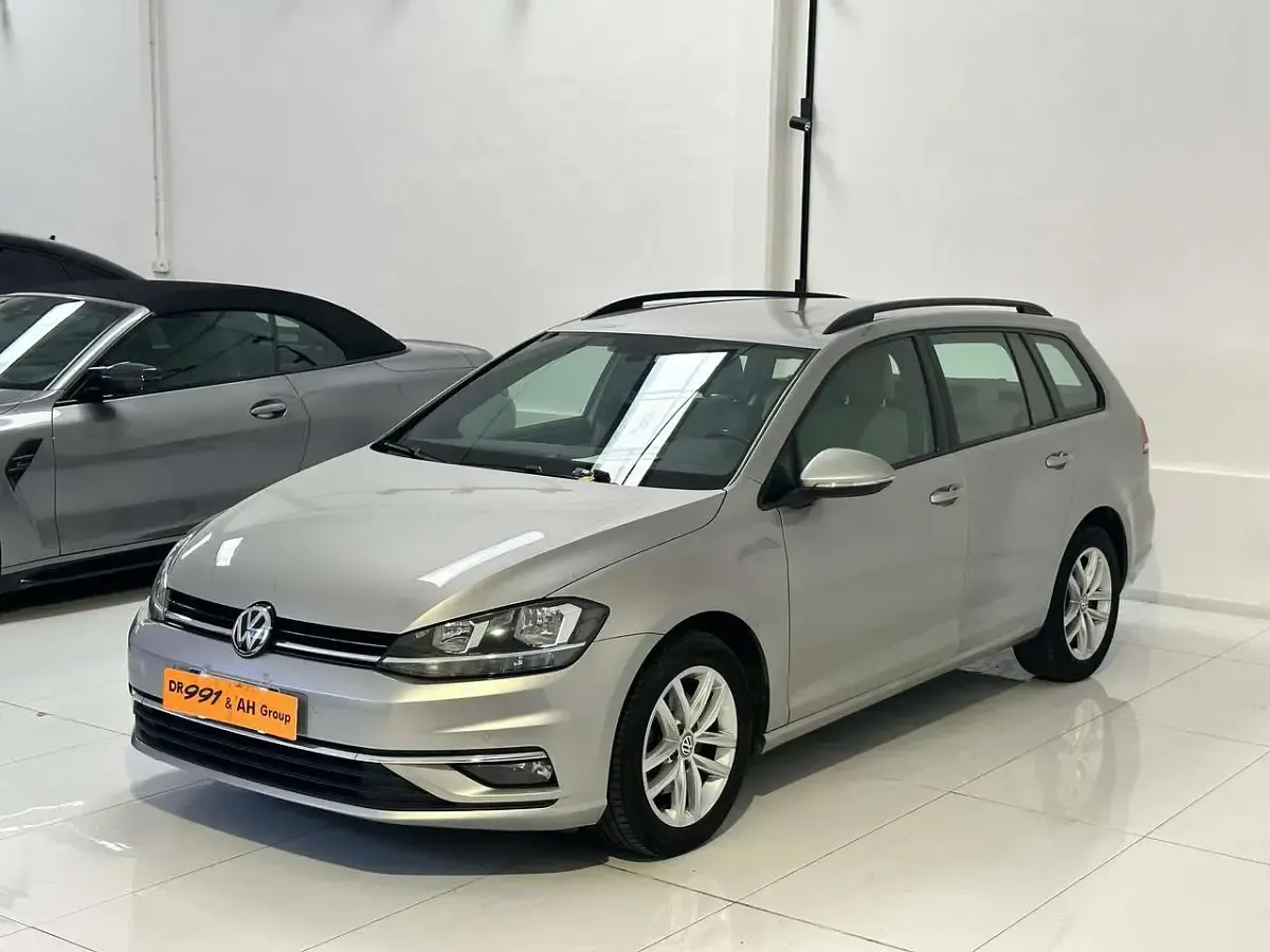 Usata VW Golf VII Highline 116 CV (85 kW) 2018 Argento Station wagon
