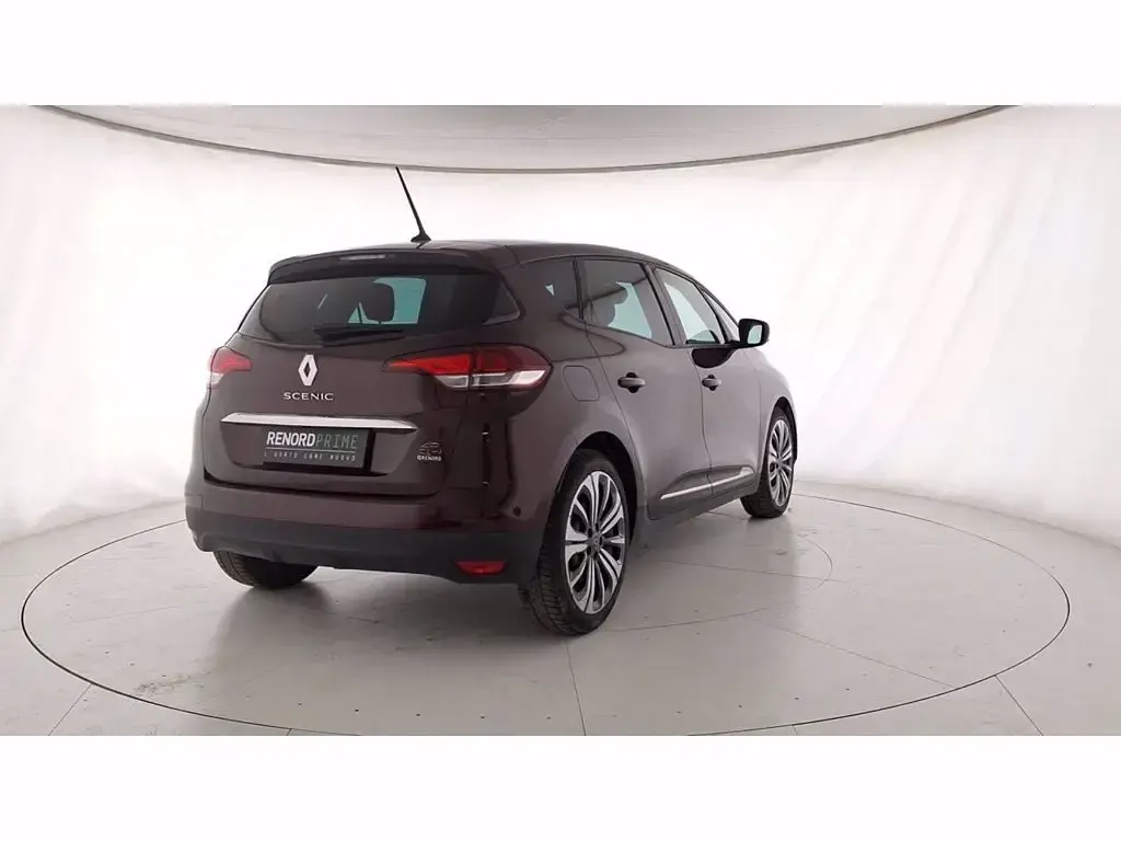 Käytetty Renault Scenic E-Tech Business 140 HP (102 kW) 2021 Tila-auto