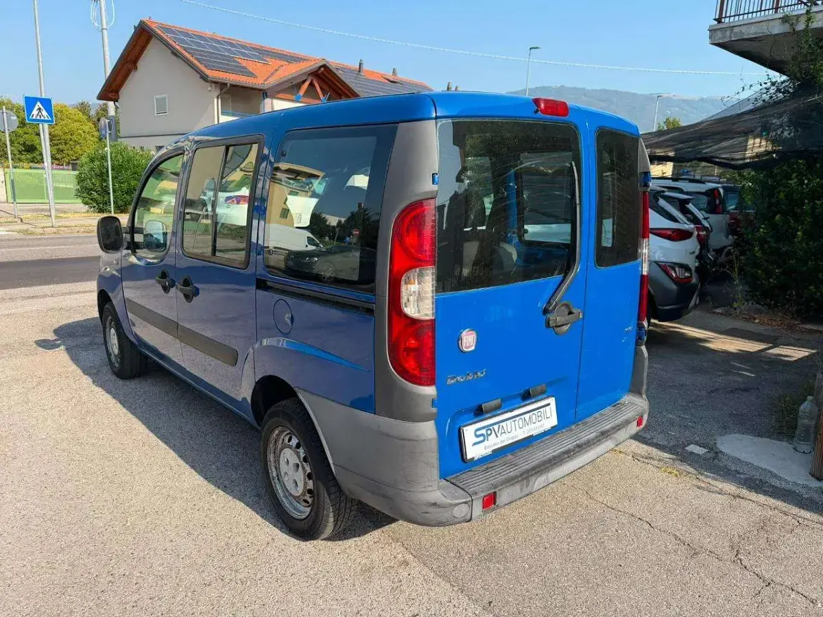 Usata Fiat Doblò Dynamic 84 CV (61 kW) 2010 Blu Monovolume