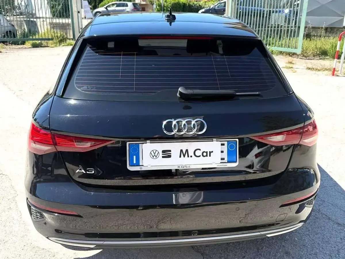 Usata Audi A3 Advanced 116 CV (85 kW) 2022 Nero brillante Berlina