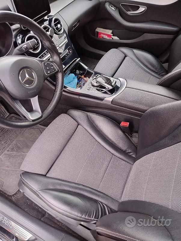 Usata Mercedes C200 136 CV (100 kW) 2016 Nero Station wagon