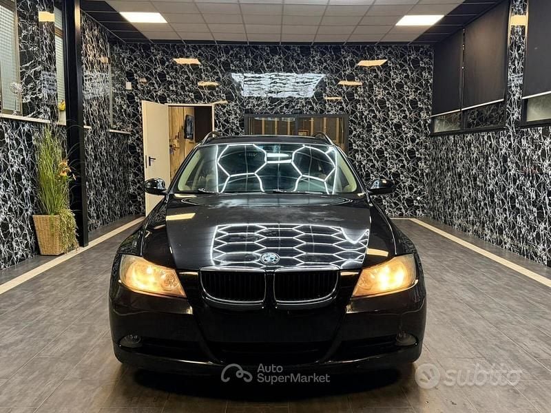 Usata BMW 318 143 CV (105 kW) 2008 Station wagon