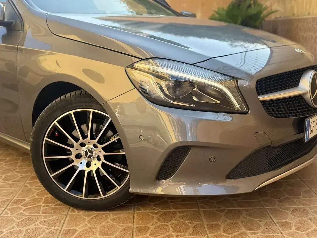 Usata Mercedes A200 AMG Edition 136 CV (100 kW) 2021 Berlina