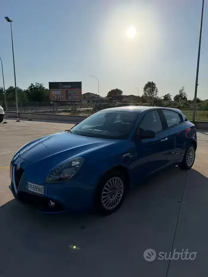 Usata Alfa Romeo Giulietta 120 CV (88 kW) 2018 Blu Utilitaria