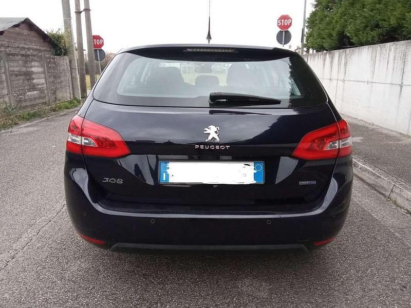 Usata Peugeot 308 SW Allure 120 CV (88 kW) 2016 Blu/azzurro Station wagon