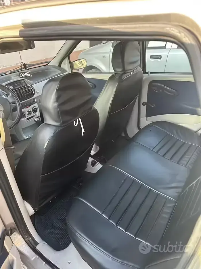 Usata Fiat Punto Active 69 CV (50 kW) 2004 Utilitaria