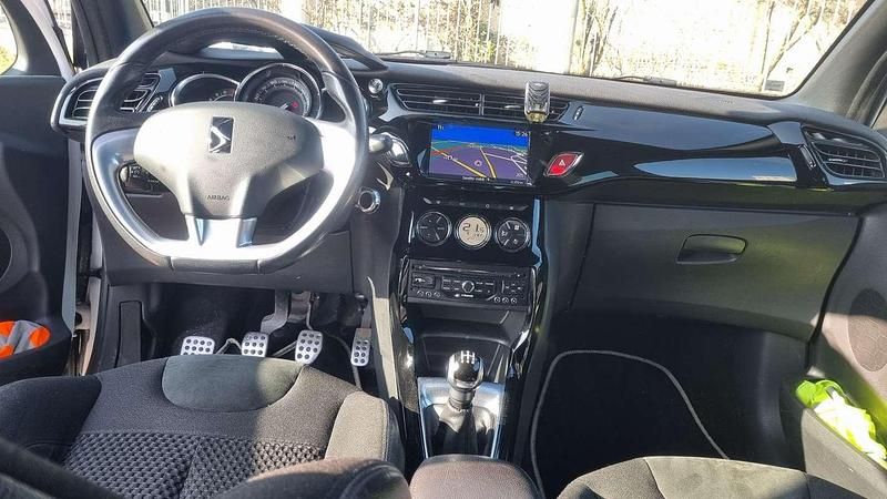 Usata Citroën DS3 So Chic 82 CV (60 kW) 2013 Bianco Berlina
