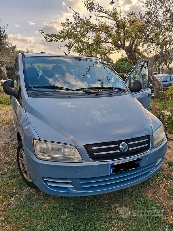 Usata Fiat Multipla 115 CV (84 kW) 2005 Blu Monovolume
