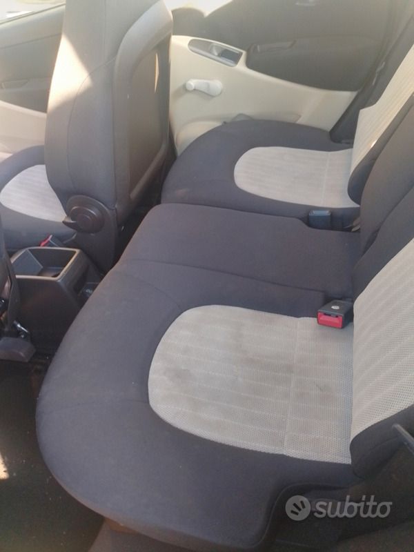 Usata Lancia Musa 95 CV (69 kW) 2004 Monovolume