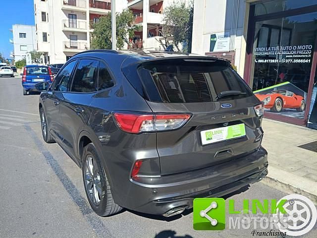 Usata Ford Kuga ST-Line 190 CV (139 kW) 2022 Grigio SUV