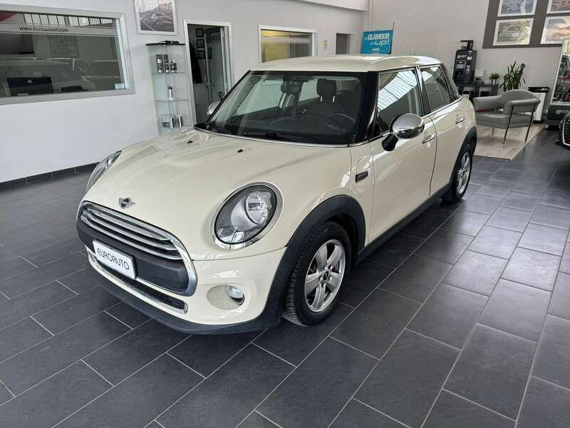 Usata Mini One D Business 95 CV (69 kW) 2016 Beige Utilitaria
