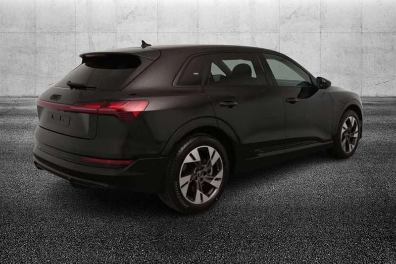 Usata Audi e-tron S-Line 158 kW (215 CV) 2022 Nero SUV