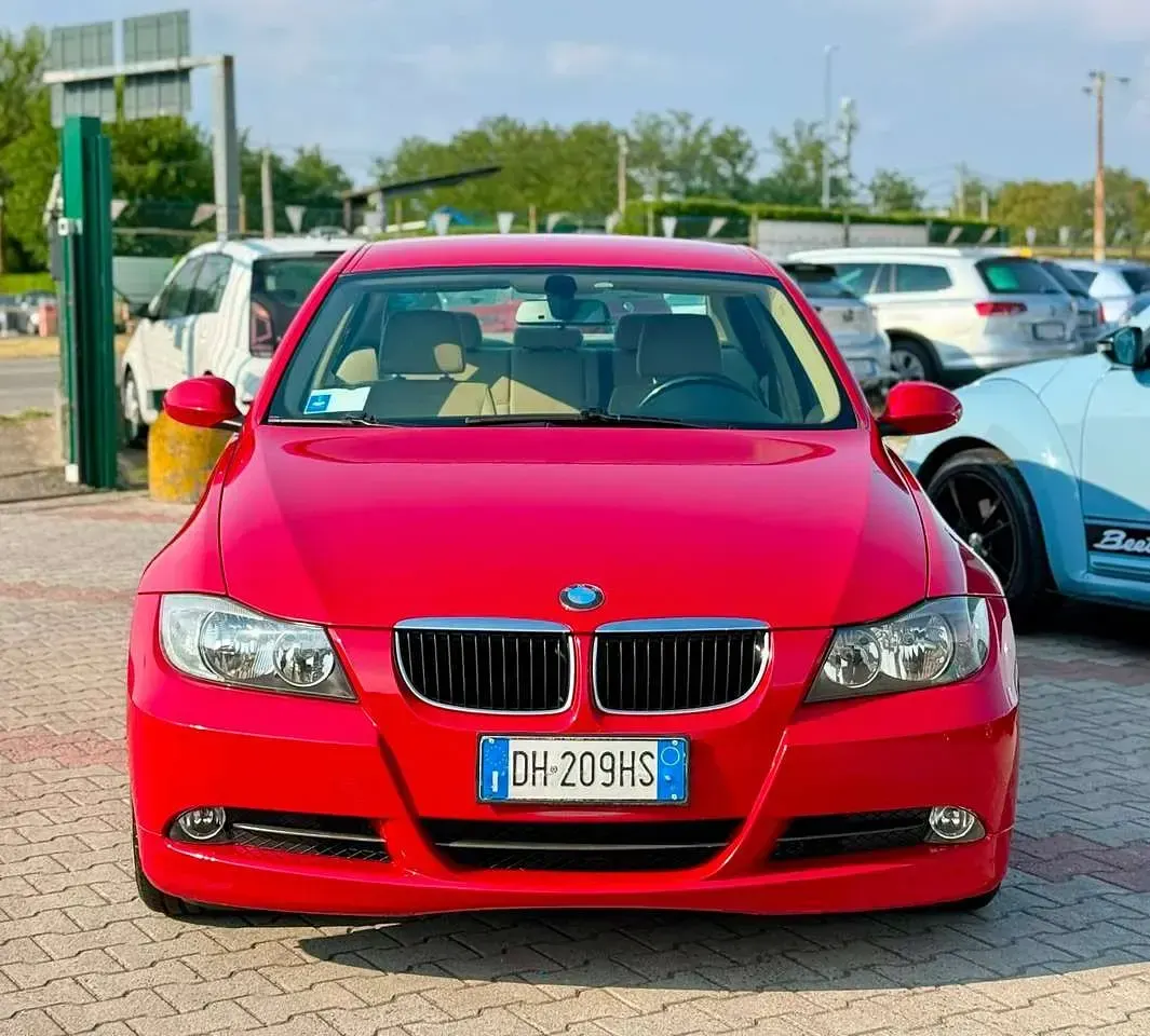 Usata BMW 320 150 CV (110 kW) 2007 Rosso Berlina