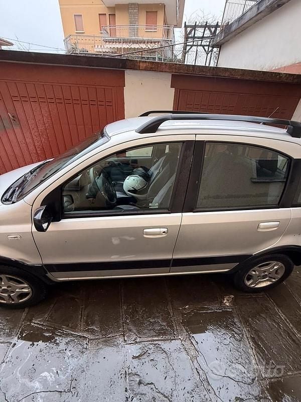 Usata Fiat Panda 4x4 Climbing 69 CV (50 kW) 2007 Grigio Utilitaria