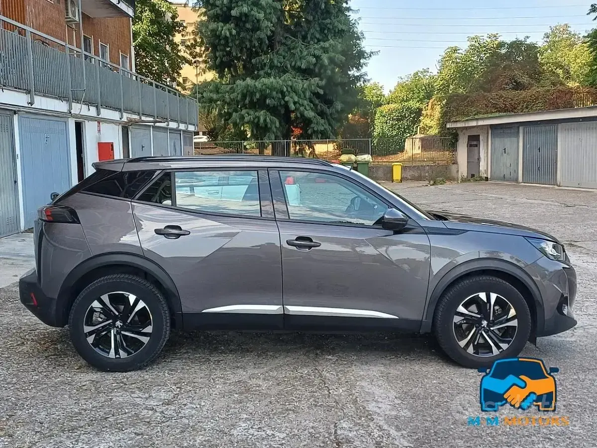 Usata Peugeot 2008 Allure 131 CV (96 kW) 2020 Grigio SUV