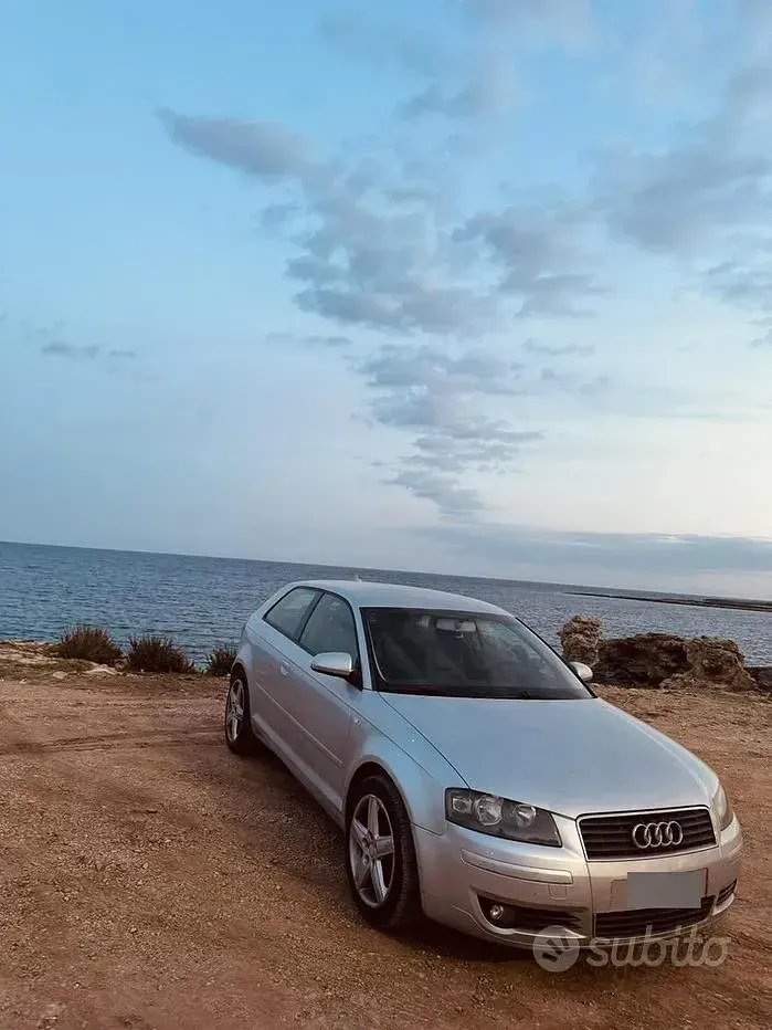 Usata Audi A3 102 CV (75 kW) 2003 Grigio Utilitaria