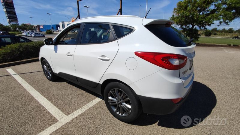 Bianco Usata 2014 Hyundai ix35 SUV | 12.000 € (Molto cara) - Immagine 1/4
