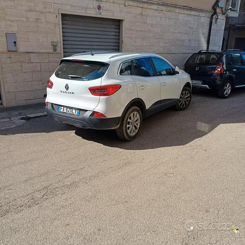 Second-hand Renault Kadjar 131 CP (96 kW) 2015 Alb SUV