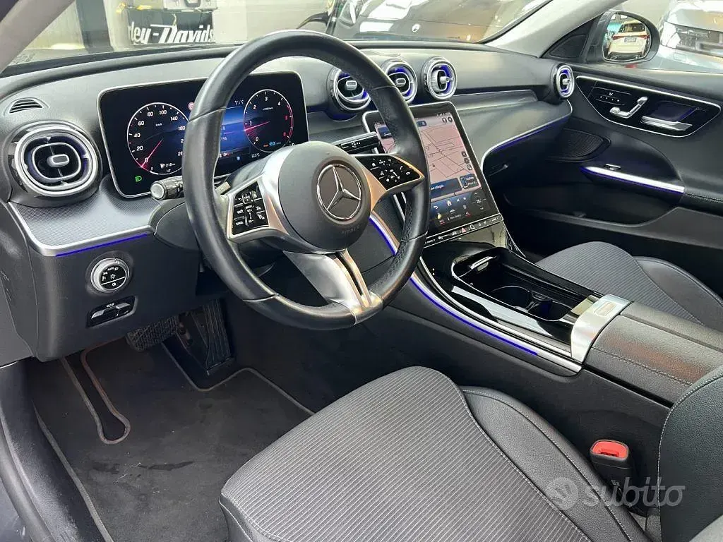 Usata Mercedes C220 200 CV (147 kW) 2021 Nero Station wagon