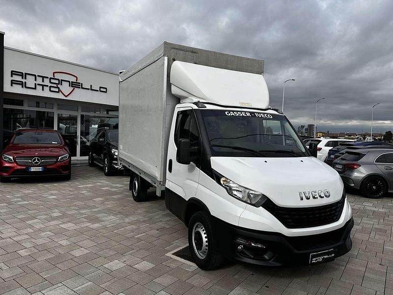 Usata Iveco Daily 156 CV (114 kW) 2020 Bianco Furgone