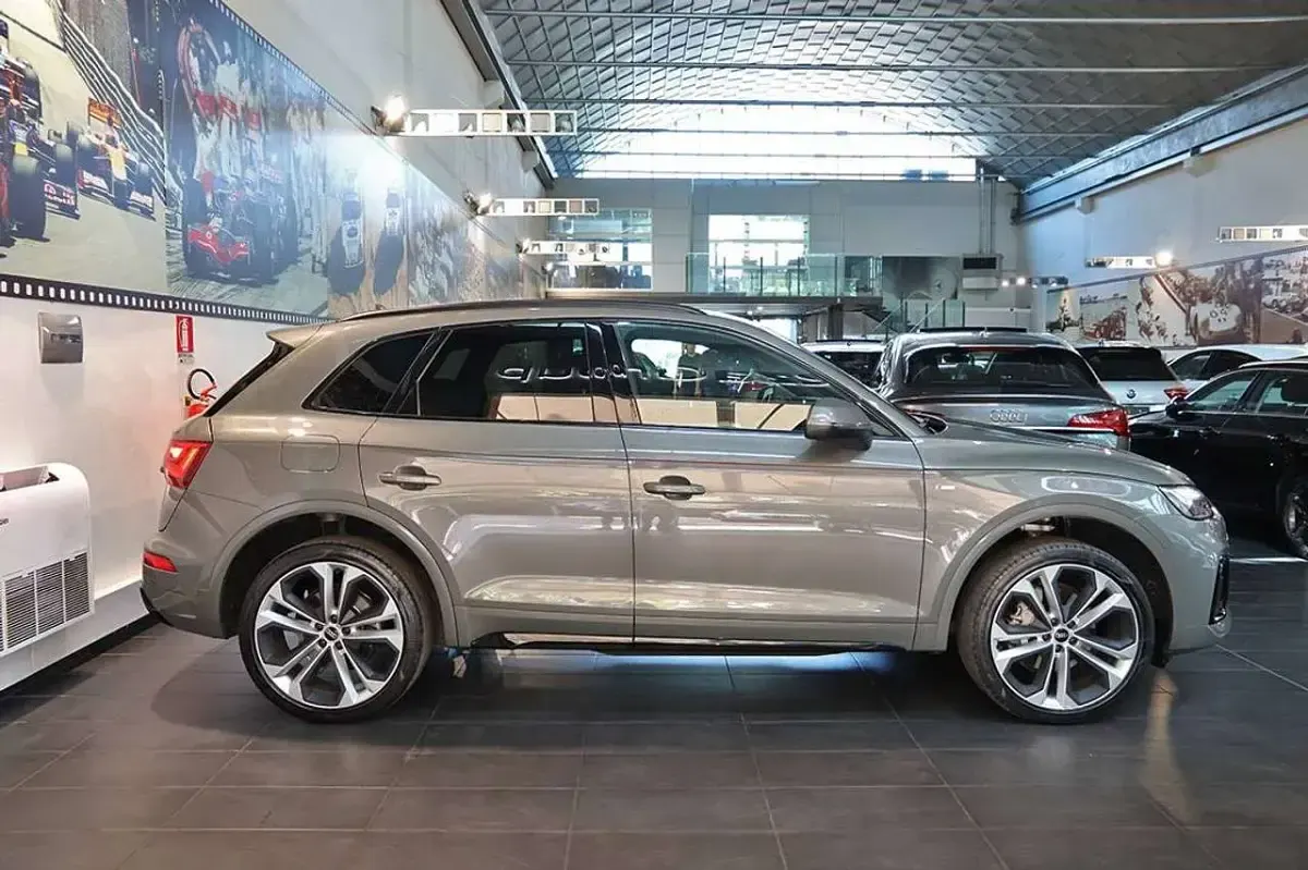 Usata Audi Q5 S-line plus 204 CV (150 kW) 2023 Grigio SUV