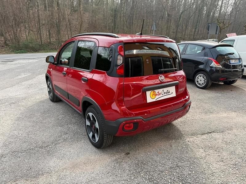 Usata Fiat Panda Cross Cross 69 CV (50 kW) 2024 Rosso Utilitaria